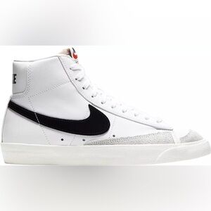 Nike Women’s Blazer Mid 77